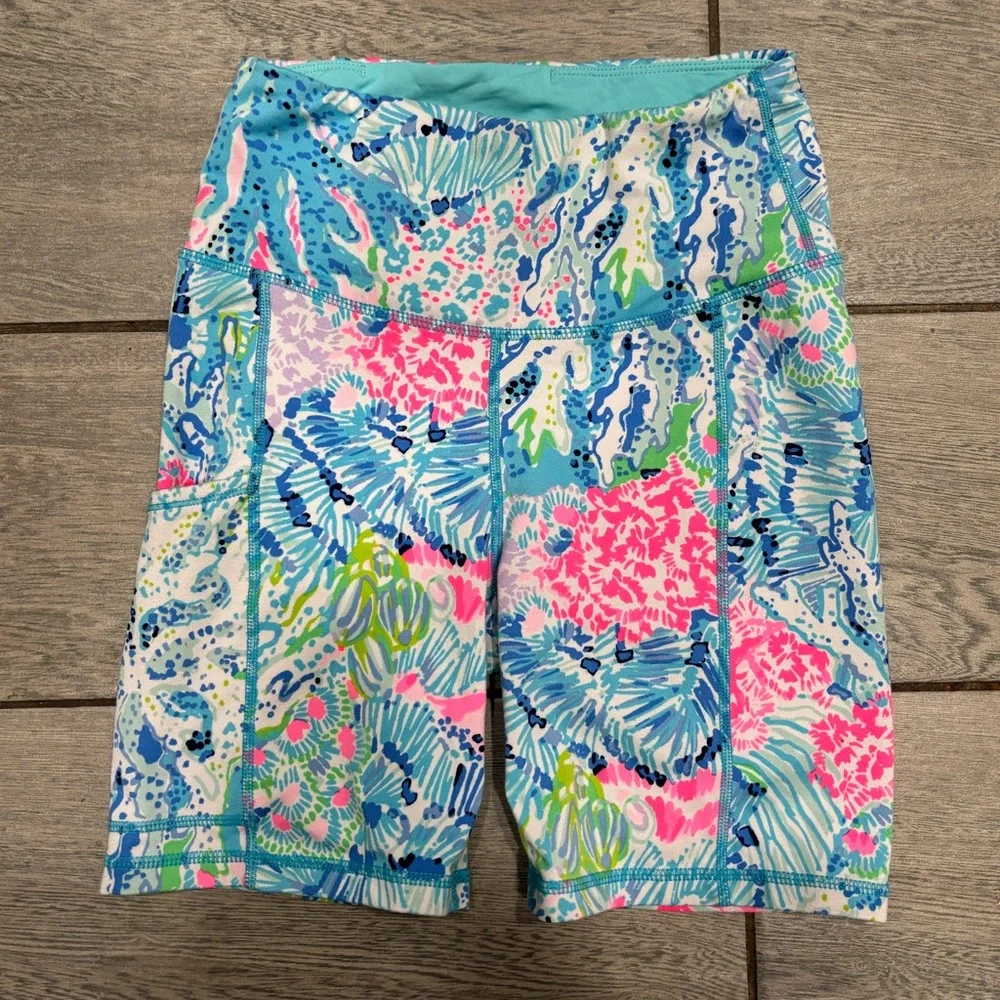 Lilly Pulitzer Luxletic Biker Shorts XS - Picture 2 of 7